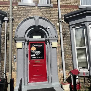 Bed & Breakfast Diamonds Near Hospital